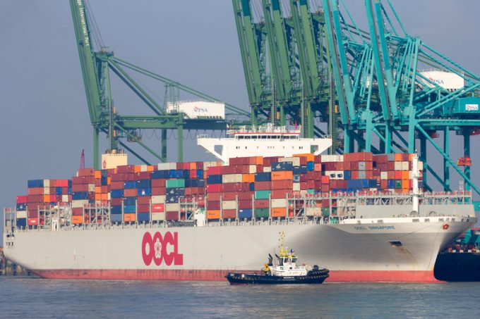 欧盟监管机构批准中远海运收购OOCL，但仍有市场份额方面的担忧
